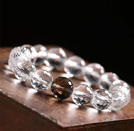 白水晶的作用与功效 邂逅白水晶重识美丽