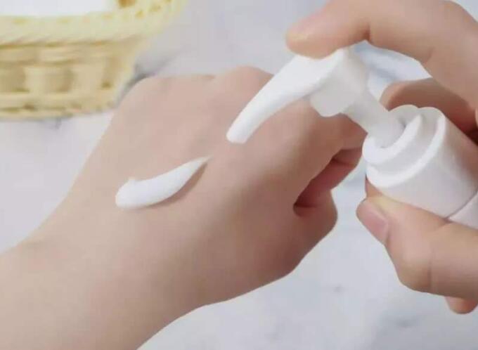 身体乳不洗澡可以擦吗 不洗澡怎么擦身体乳好
