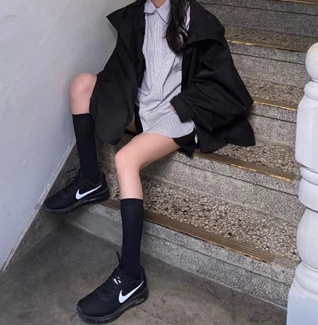 全身黑配什么颜色鞋子 如何穿好一身黑色