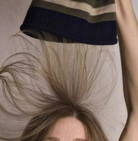 刘海悬空怎么压下去 为什么刘海老是悬空