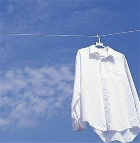 白色衣服被染色了怎么变白 白色衣服变白小妙招