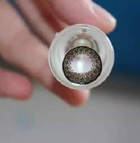 美瞳滑片还能继续戴吗 美瞳滑片是什么原因