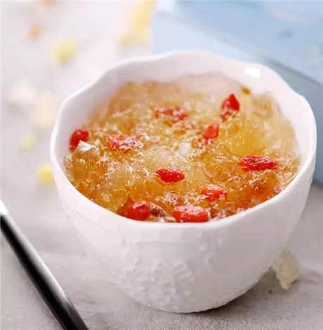 ​哪些人不适合吃雪燕