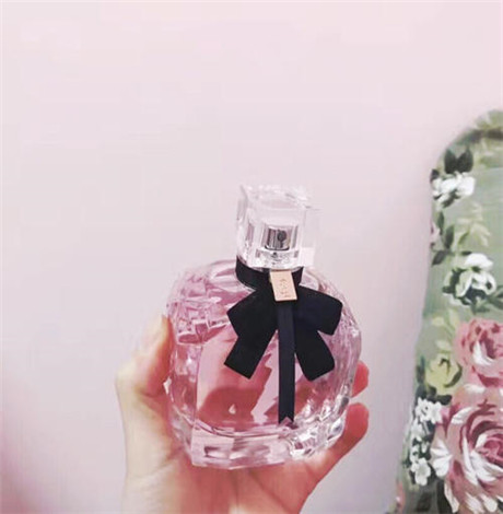 ysl反转巴黎浓香和淡香的区别