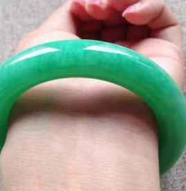 翡翠冰种糯种豆种区别 冰种糯种豆种怎么区分