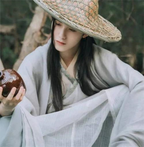 肩宽适合穿什么汉服 女生的体型怎么选汉服