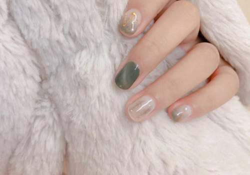 甲胶油有什么优点 ​甲胶油和指甲油的区别在哪里