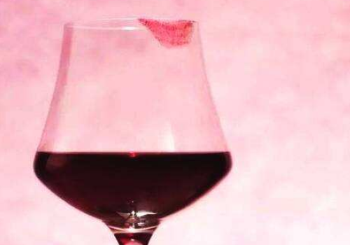 为什么别人喝水口红不沾杯 哪种口红不沾杯