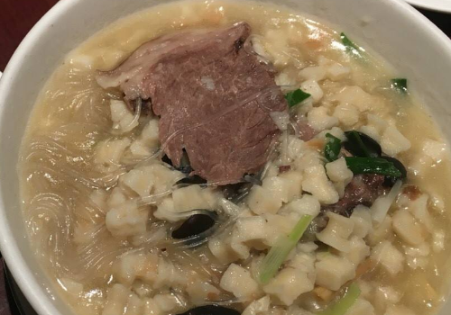 羊肉泡馍的汤怎么煮 ​羊肉泡馍可以加汤吗