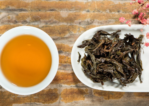 用茶叶水洗头有什么好处​ 茶叶水的用处有哪些
