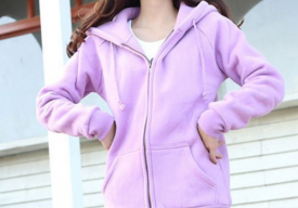 紫色卫衣搭配什么颜色裤子 搭配什么颜色外套