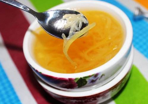 蜂蜜柚子茶的皮怎么处理干净​ 蜂蜜柚子茶里面的柚子皮能吃吗