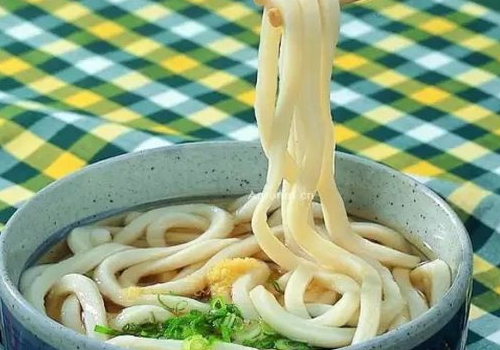 乌冬面为什么叫乌冬面 乌冬面和车仔面哪个热量高