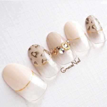 气质成**人的通勤风美甲图片 