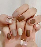 奶茶色美甲图片大全 冬季美甲流行色