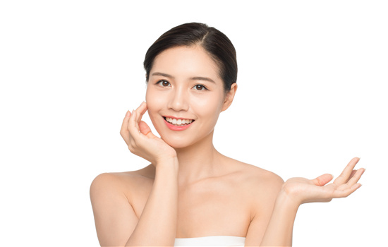 短发适合剪什么刘海 斜刘海倍显小女人