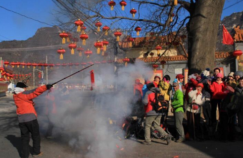 什么时间开始不让放鞭炮的 ea68e65f7c0015a60f72448526afbb0e_550_0.png