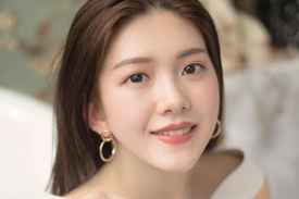 皮肤白染哪种颜色洋气 比较适合皮肤白的人