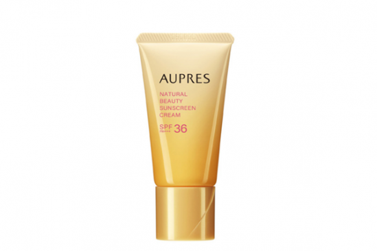 抹防晒霜的作用 245cde7b89fa2402b8dbaa94f55c7c00_550_0.png