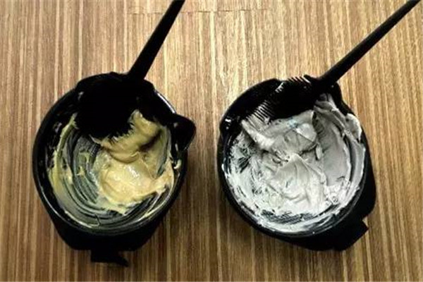 染灰色偏蓝怎么补救 染发如何挑选颜色