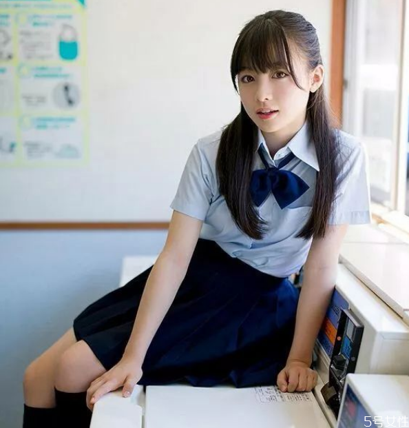 为什么jk制服这么受欢迎 男生都喜欢穿jk的女生吗