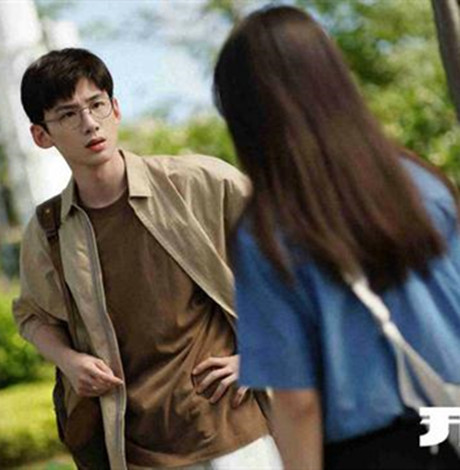 《开端》高压锅阿姨为什么拔刀杀李诗情 大婶为什么要制造爆炸