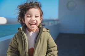 岑姓女孩有诗意好听的名字