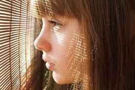 姓耿以依字结尾的女孩名字