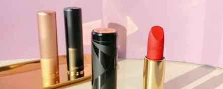 兰蔻196哑光和滋润应该如何区分的呢 兰蔻196哑光和滋润应该如何区分的呢