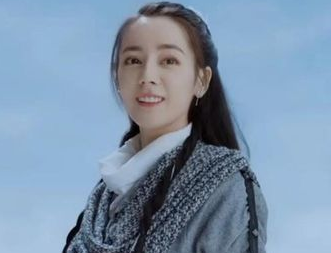 《与君初相识》海报细节曝光 迪丽热巴的造型如何