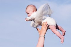 2022年农历四月初十出生的男孩命运怎样