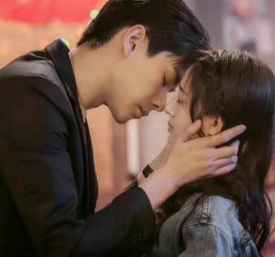 超时空罗曼史剧情介绍 主要讲的是什么故事是穿越剧吗