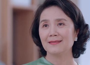 她们的名字任多美婆婆是谁饰演的