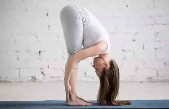 治疗宫寒的最好方法 6个瑜伽体式助你缓解宫寒