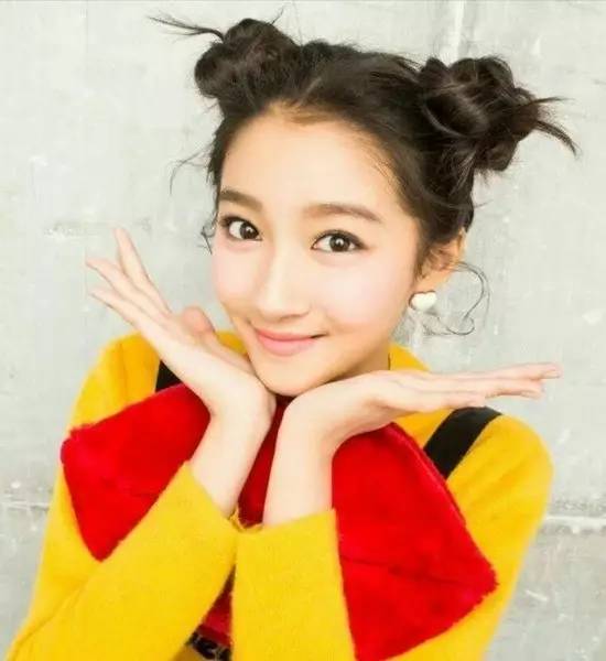 哪吒头虽然不适合日常上街,但是相当适合拍照凹造型呀.